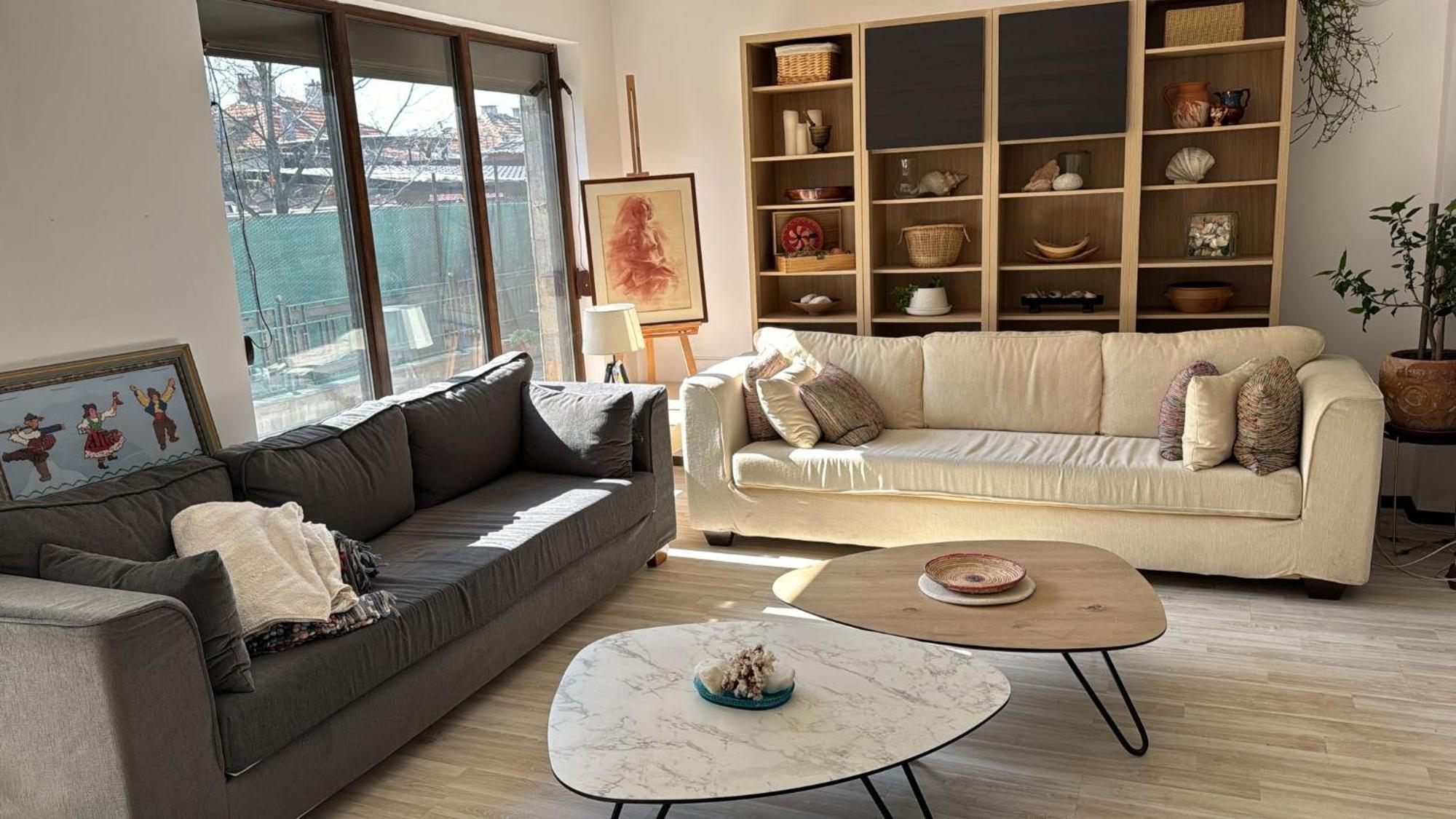 Kazanlak Large Guest House Apartment Near The Center With Full Kitchen & Dining Room, King Beds, Garden Patio, Free Parking & Self Check-In Esterno foto