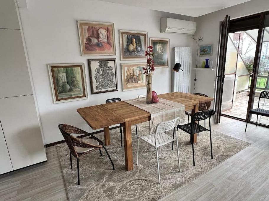 Kazanlak Large Guest House Apartment Near The Center With Full Kitchen & Dining Room, King Beds, Garden Patio, Free Parking & Self Check-In Esterno foto